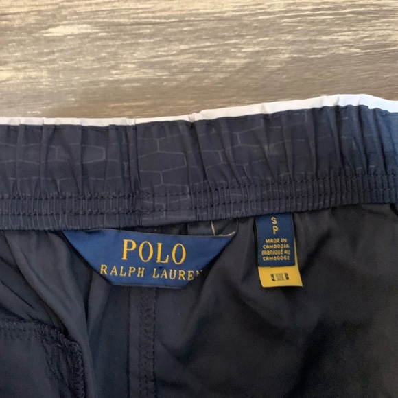 Polo Ralph Lauren
6.5-Inch Water-Repellent Shorts S - Picture 4 of 9